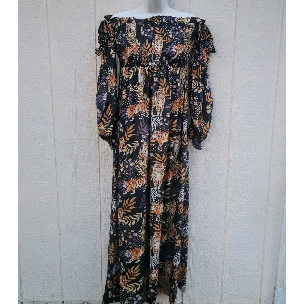 America & Beyond off the shoulder maxi dress sz M tiger print boho festival
